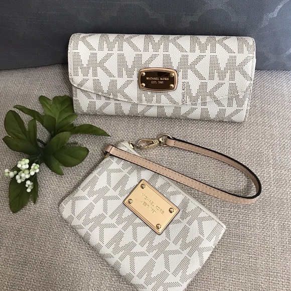 4pc MK Hamilton & MK Long Monogrammed Wallet & Wristlet - Picture 2 of 12